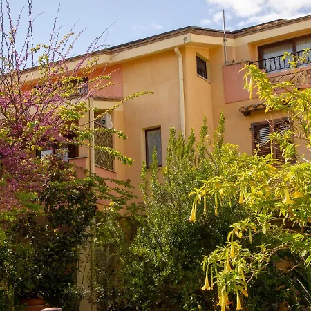 לינה וארוחת בוקר Ametista 3*