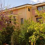 فندق مبيت وإفطار Ametista 3*