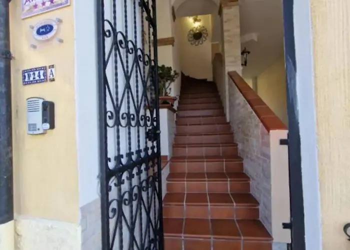 Ametista Oda ve Kahvaltı 3*